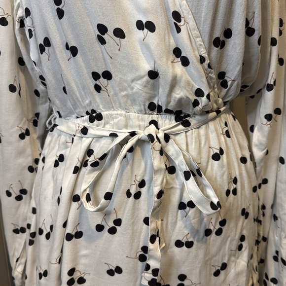 Villa Clothes Women’s 38 Midi Dress Waist Tie Cherries Deep V Wrap Chest - Picture 2 of 10